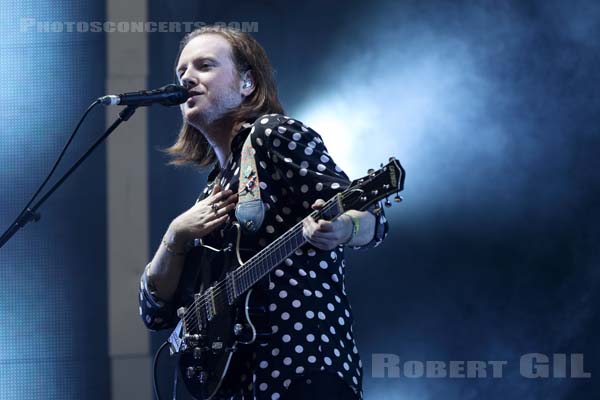 TWO DOOR CINEMA CLUB - 2016-08-26 - SAINT CLOUD - Domaine National - Grande Scene - 